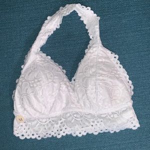 NEW WITH TAG! Aeropostale bralette- size M.